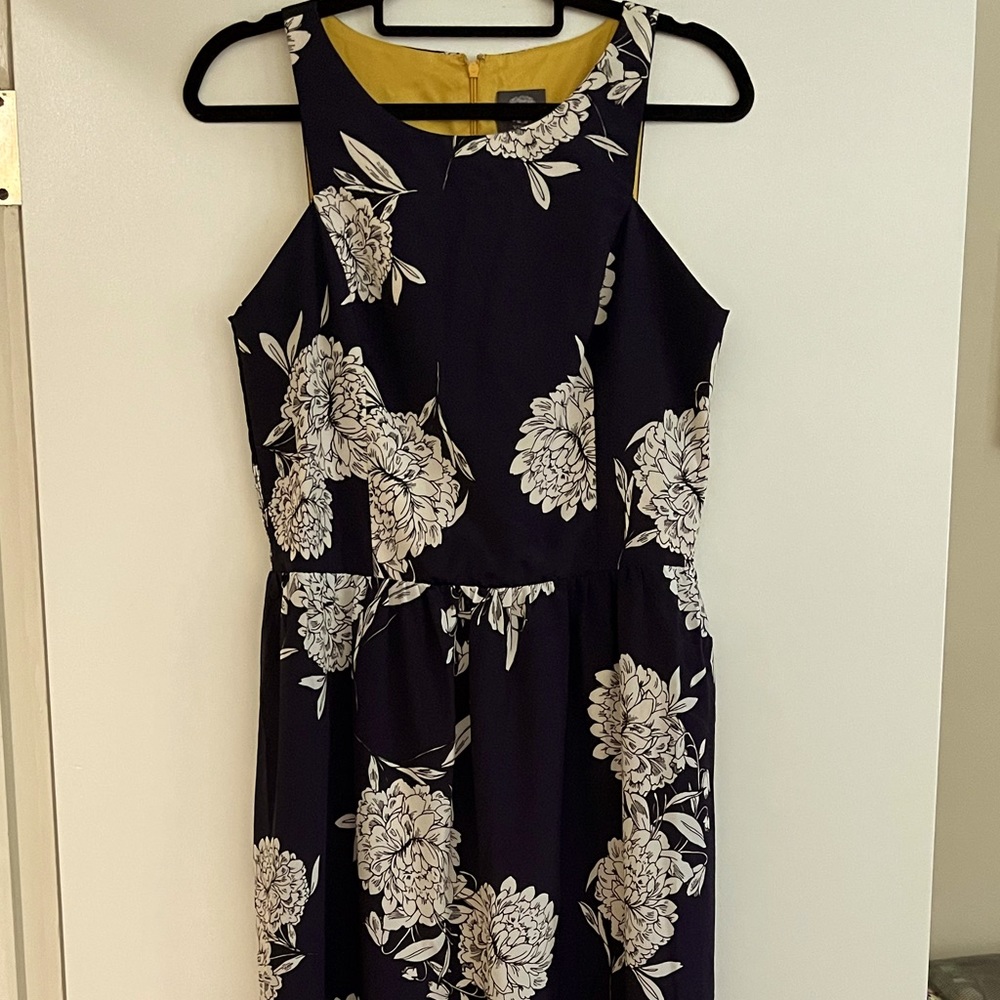 Vince Camuto dress, blue floral, Size 10